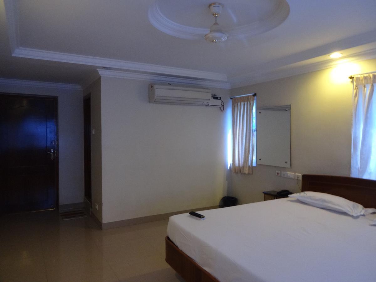 Hotel Susee Park Tiruchirappalli Exterior photo